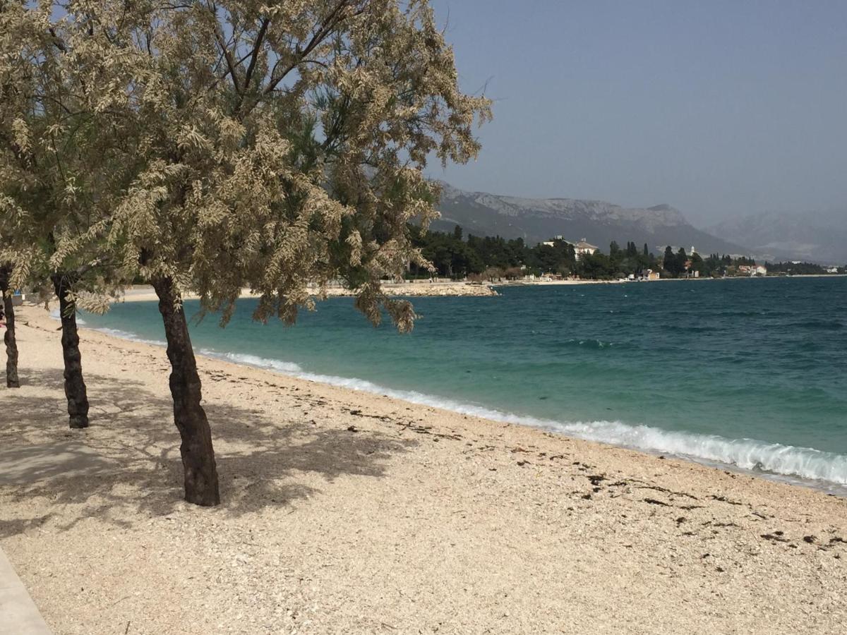 Guesthouse Nina Kaštel Novi Exteriör bild